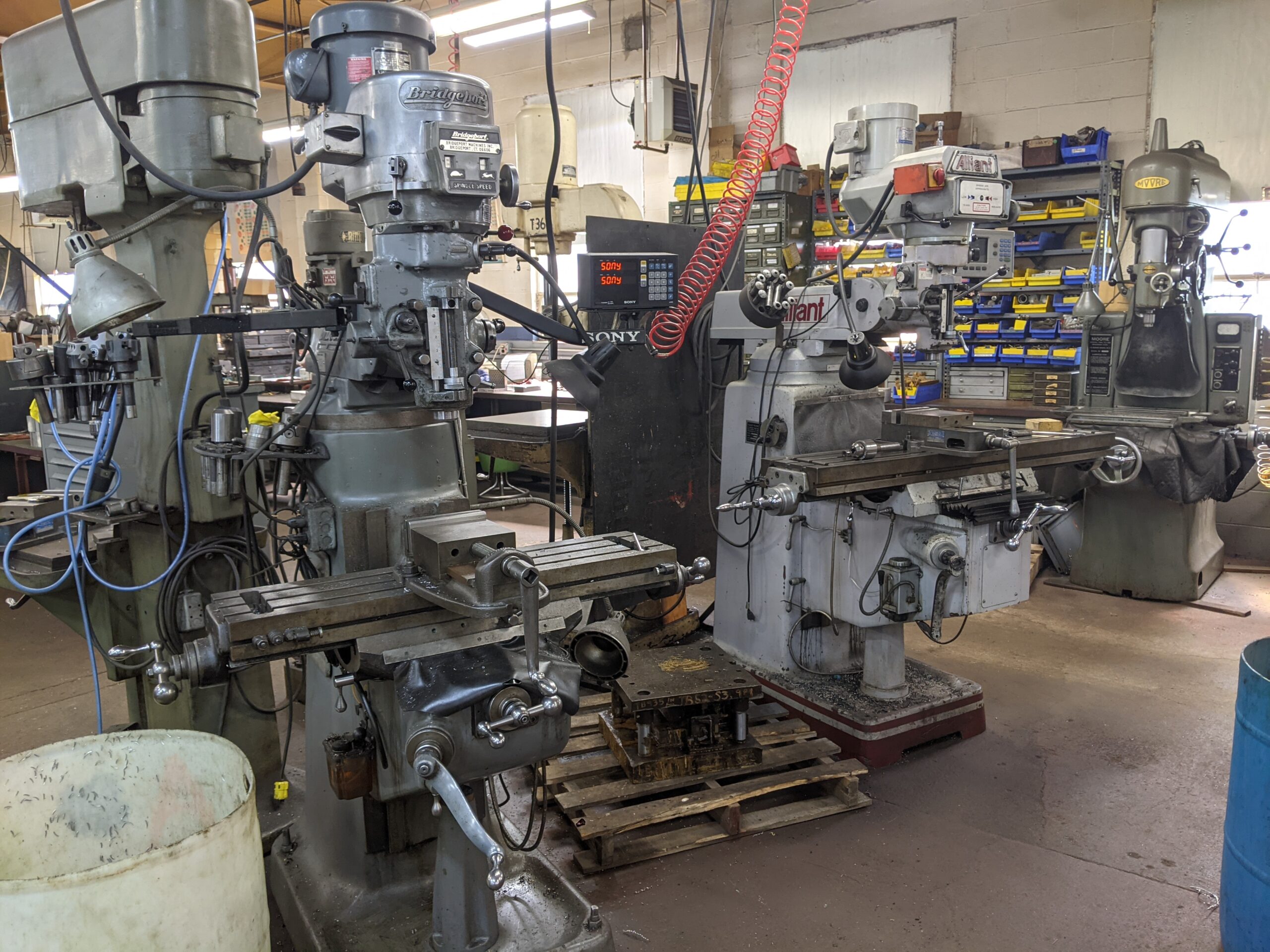 Manual-Mills-1