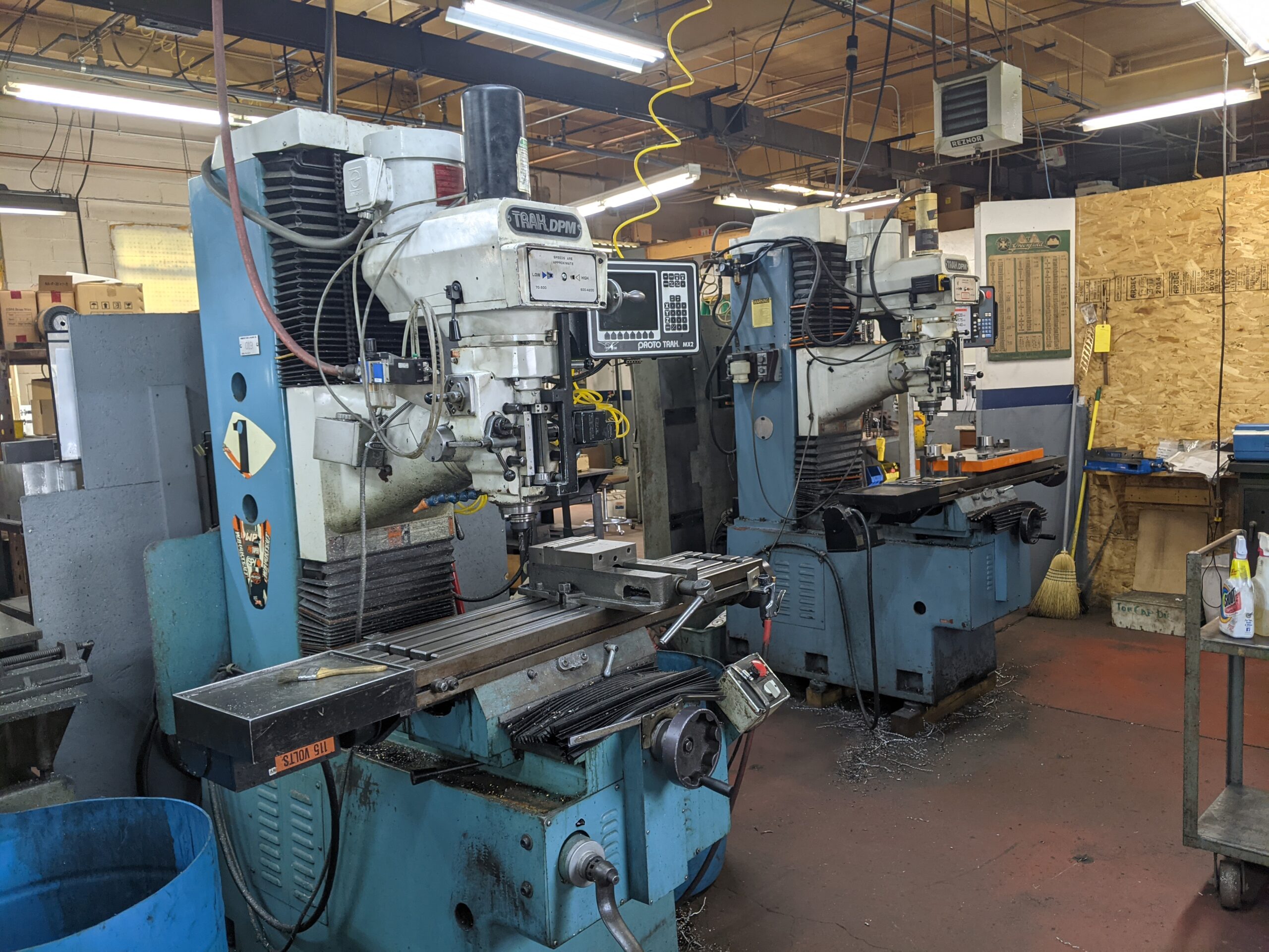 Manual-Mills-2